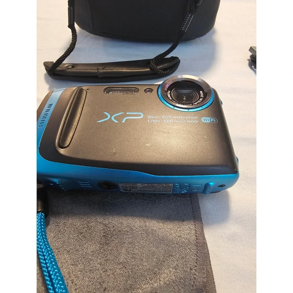 Fujifilm FinePix XP120 Waterproof Digital Camera Blue 16.4MP 5x Zoom WiFi Bundle